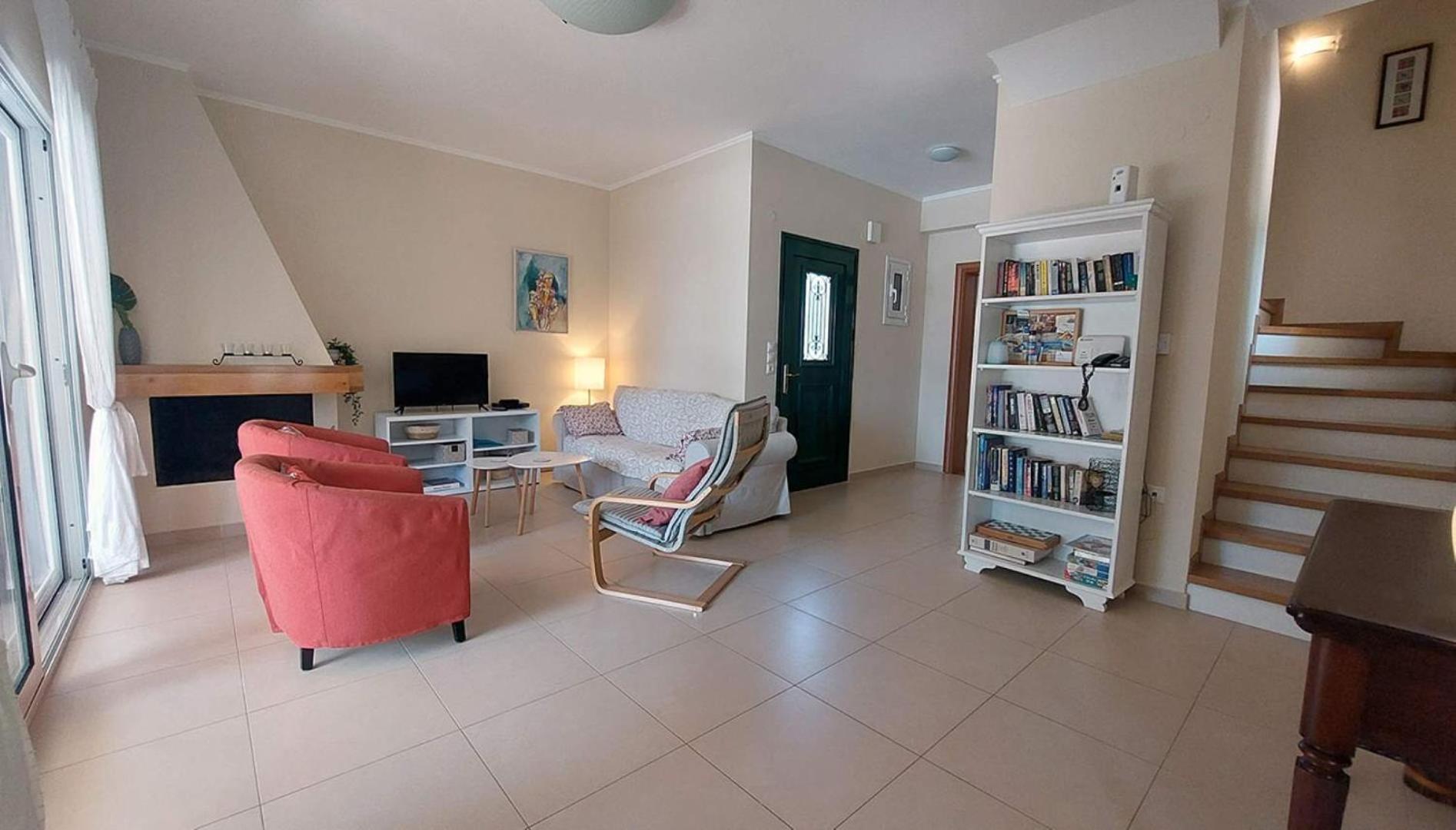 Mayroula Villa