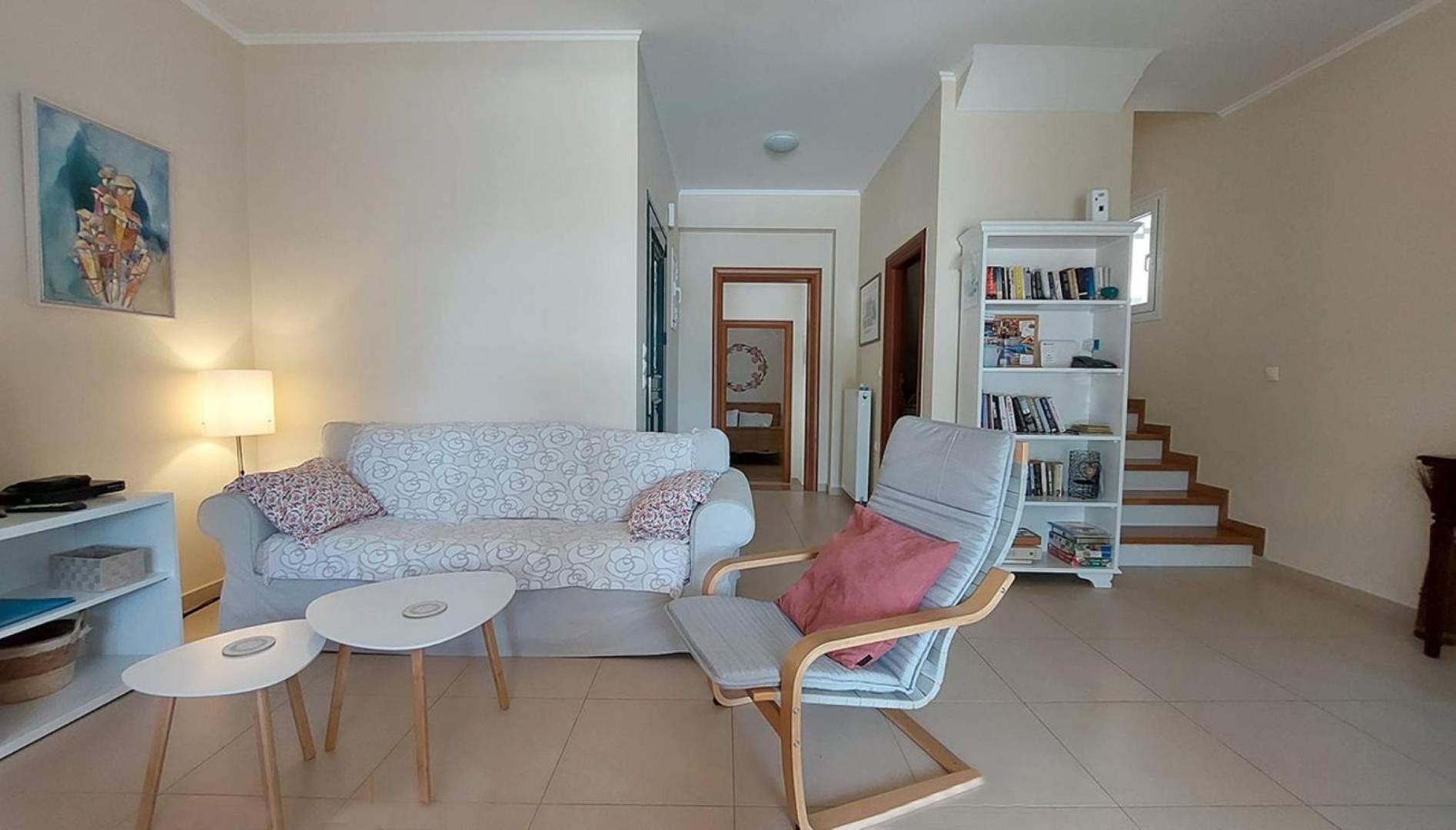 Villa Mayroula